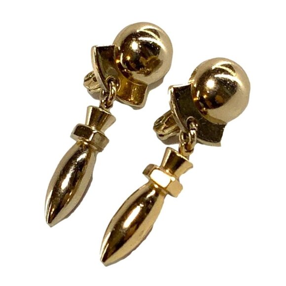 Vintage Gold Tone Clip-On Earrings - Picture 5 of 6